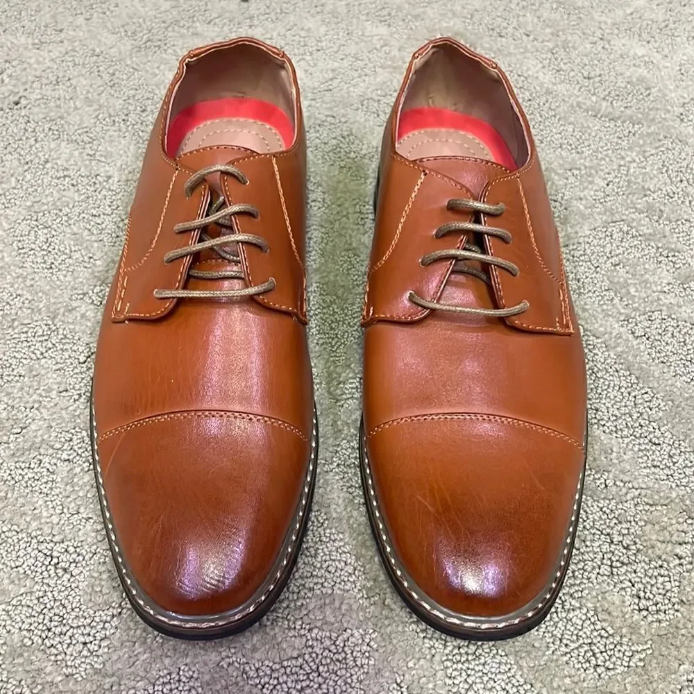 New MetroCharm Men’s 10 Brown Bucks Lace Up Shoes